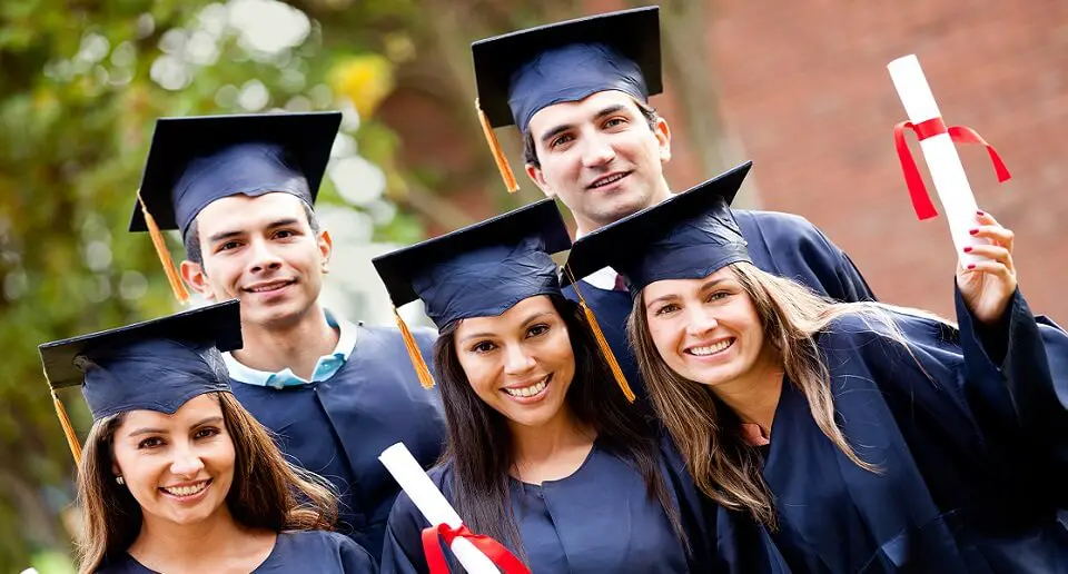 Top Undergraduate Scholarships in the UK for 2026